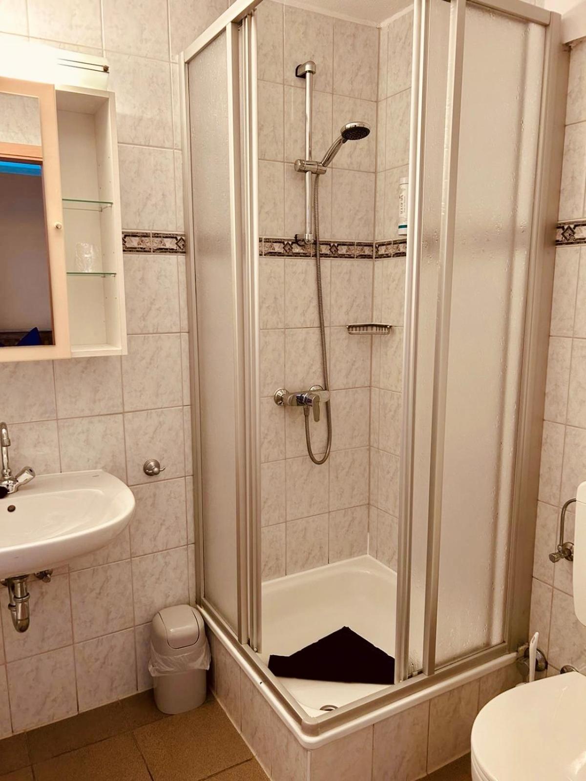 Alter Kornspeicher - Low Budget Zimmer Carolinensiel Kültér fotó